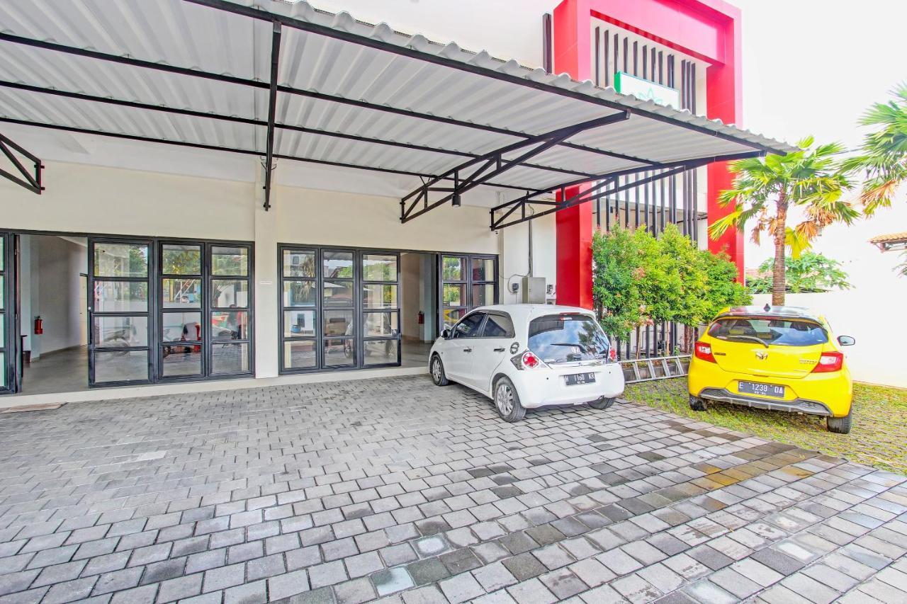 Capital O 91377 Mk Prime Syariah Hotel Semarang Exterior photo