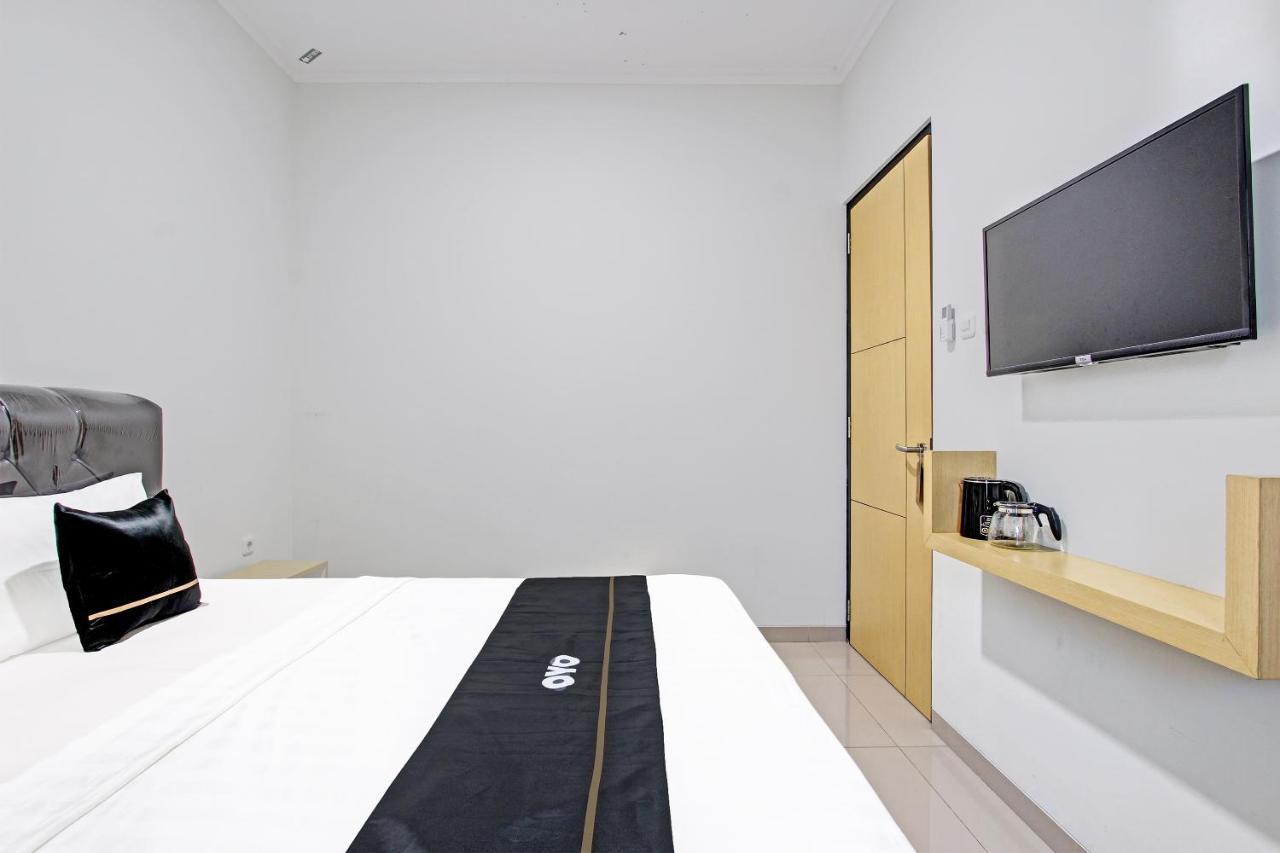 Capital O 91377 Mk Prime Syariah Hotel Semarang Exterior photo