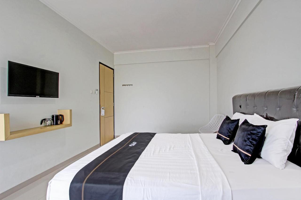 Capital O 91377 Mk Prime Syariah Hotel Semarang Exterior photo
